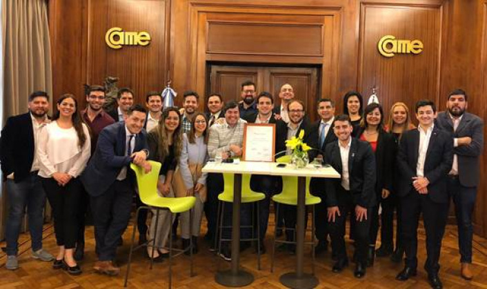 Los jvenes empresarios finalizando la jornada