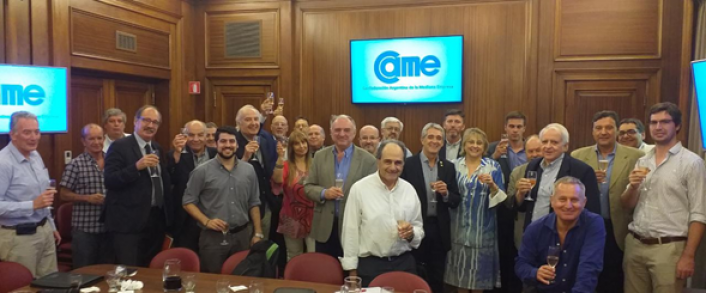 Brindis de fin de ao junto a dirigentes de todo el pas