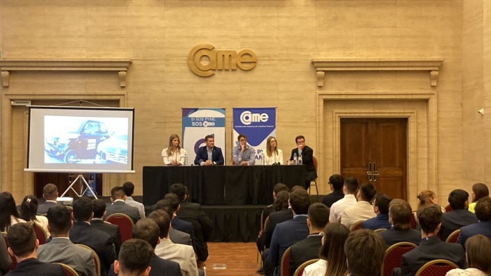 Ana Arauz, Federico Pelli, Joaqun Zoilo, Mariel Chichizola en la presentacin