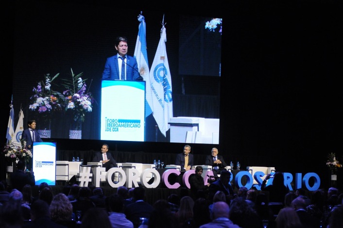 Gonzlez, Aviano, Javkin y Diab durante la apertura del foro