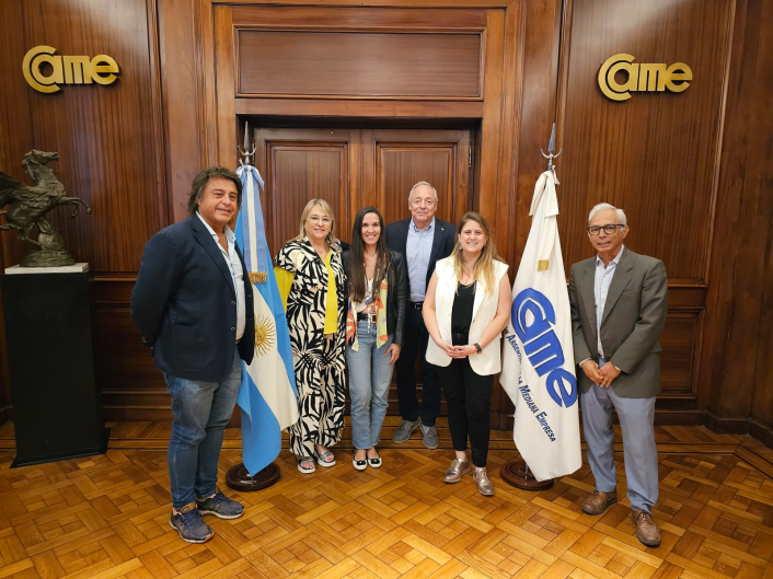 Guillermo Guassardi, Sonia Mochn, Alfredo Cecchi, Florencia Biarnes, Mariana Pereyra y Pablo Vernengo